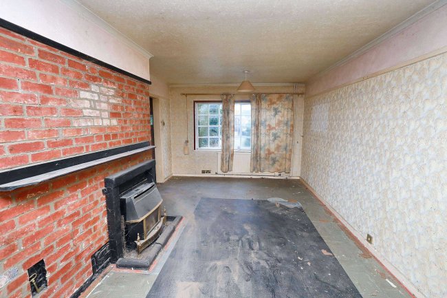 26 Sullivan Crescent, Harefield, Uxbridge, UB9 6NL 3