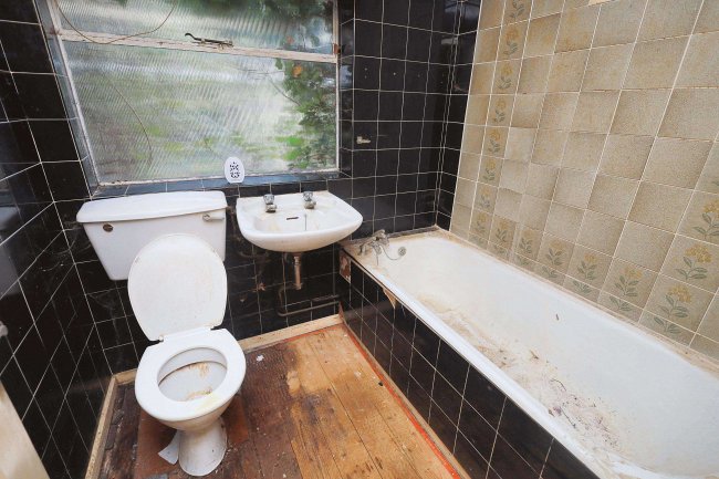 26 Sullivan Crescent, Harefield, Uxbridge, UB9 6NL 3