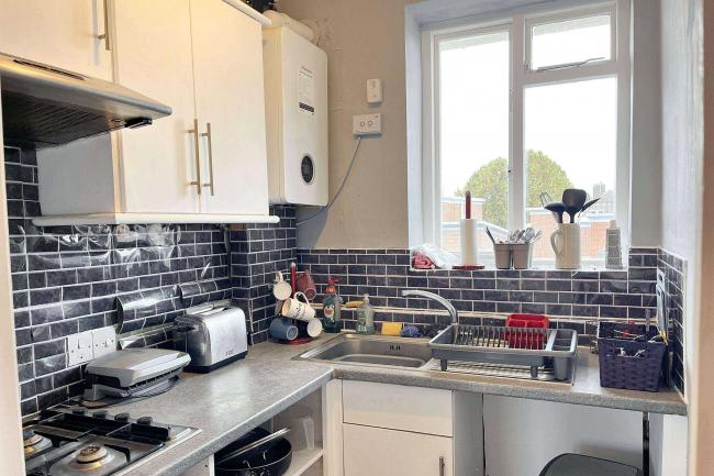 Flat 411, Chalmers House, York Road, Battersea, London, SW11 3QT 7