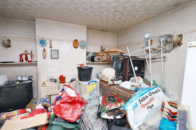 81 Ledgers Road, Slough, Berkshire, SL1 2RQ 3