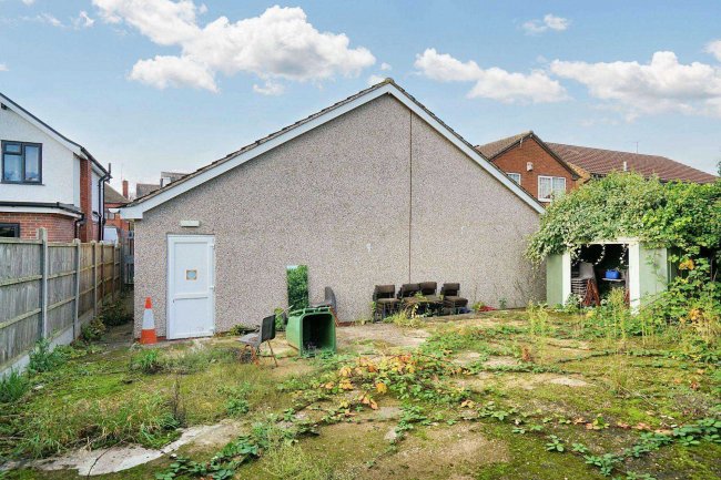 Brigade Hall, 8 Saunders Avenue, Bedworth CV12 8RJ 5