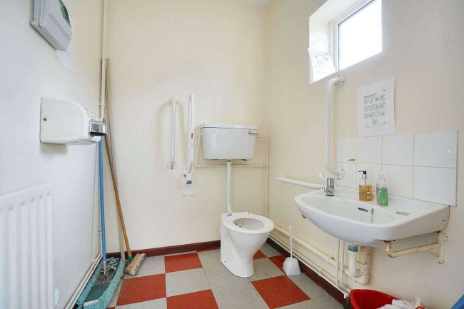 Brigade Hall, 8 Saunders Avenue, Bedworth CV12 8RJ 5