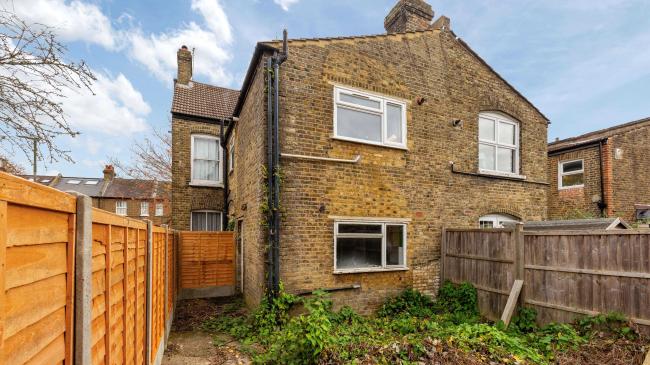 Ground Floor Flat, 8 Wycliffe Road, Wimbledon, London, SW19 1ER 5