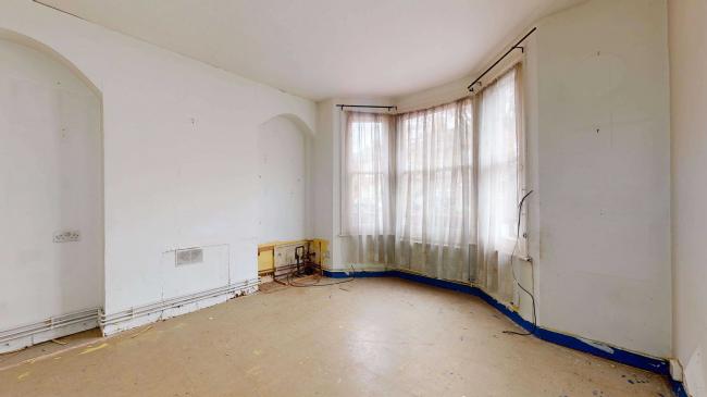 Ground Floor Flat, 8 Wycliffe Road, Wimbledon, London, SW19 1ER 5