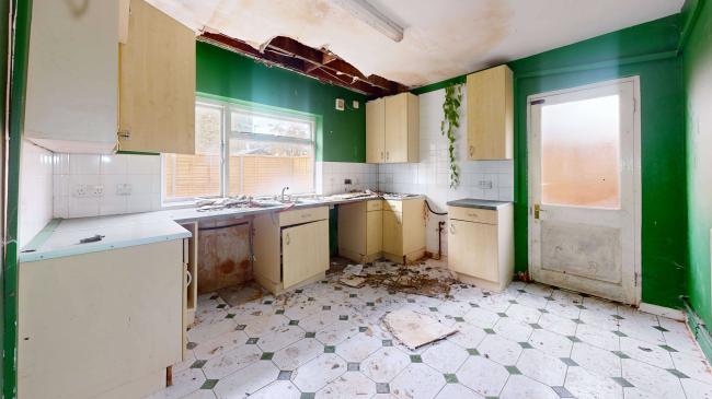 Ground Floor Flat, 8 Wycliffe Road, Wimbledon, London, SW19 1ER 5