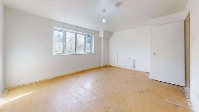 16 Milk Street, Beckton, London E16 2NG 4