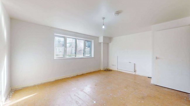 16 Milk Street, Beckton, London E16 2NG 4