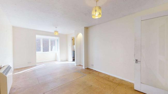 14 Perry Avenue, Acton, London, W3 6YQ 5