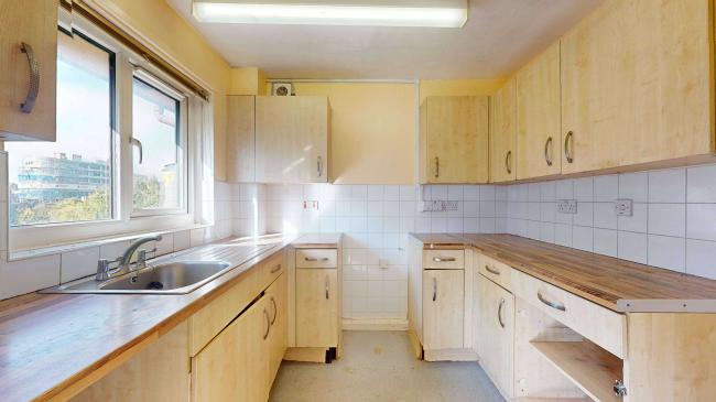 14 Perry Avenue, Acton, London, W3 6YQ 5