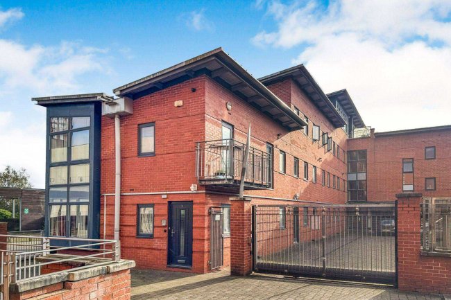 9 Rickman Drive, Edgbaston, Birmingham, B15 2AL 6