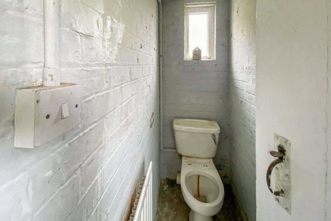 9 Fisher Place, Thirlmere, Keswick, Cumbria, CA12 4TW 1