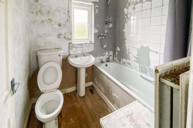 9 Fisher Place, Thirlmere, Keswick, Cumbria, CA12 4TW 1