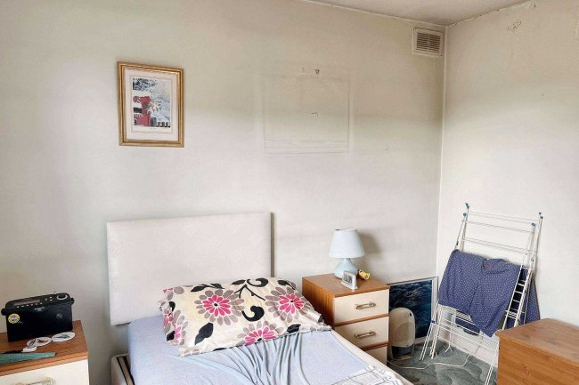 Flat 16, Grangewood 48/50, Upper Richmond Road, Putney SW15 2RN 2