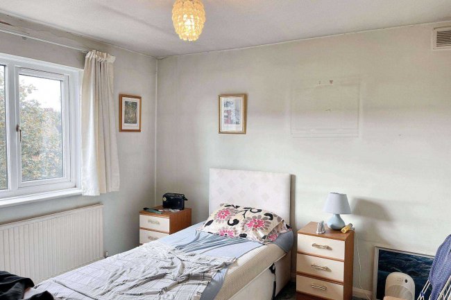 Flat 16, Grangewood 48/50, Upper Richmond Road, Putney SW15 2RN 2