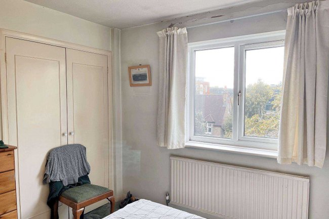 Flat 16, Grangewood 48/50, Upper Richmond Road, Putney SW15 2RN 2