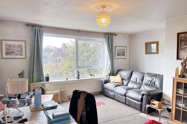 Flat 16, Grangewood 48/50, Upper Richmond Road, Putney SW15 2RN 2