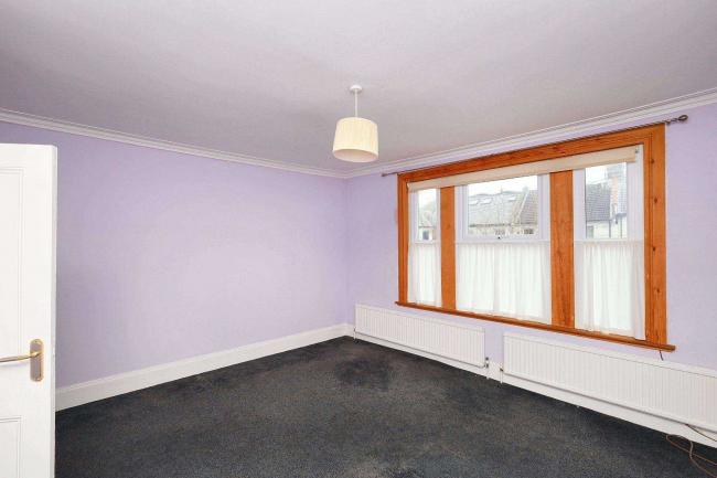 8 Goldsmith Road, Barnet, London N11 3JP 8