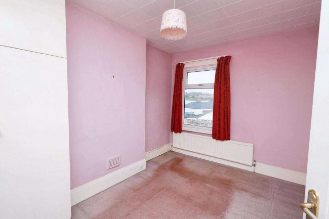 8 Goldsmith Road, Barnet, London N11 3JP 8