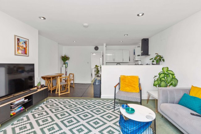 78-79 Grange Road, London, SE1 3BW 43