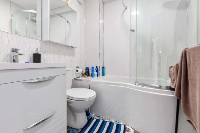 78-79 Grange Road, London, SE1 3BW 43