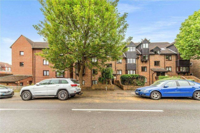 Flat 4, Osprey House, 26 Mowbray Road, London SE19 2RN 8