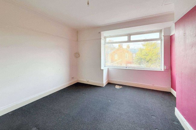 15 Ethel Terrace, South Shields, Tyne and Wear, NE34 0NH 8
