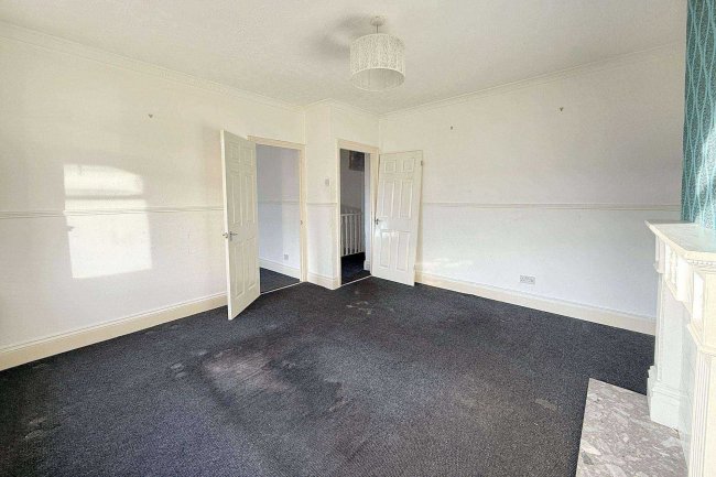 15 Ethel Terrace, South Shields, Tyne and Wear, NE34 0NH 8