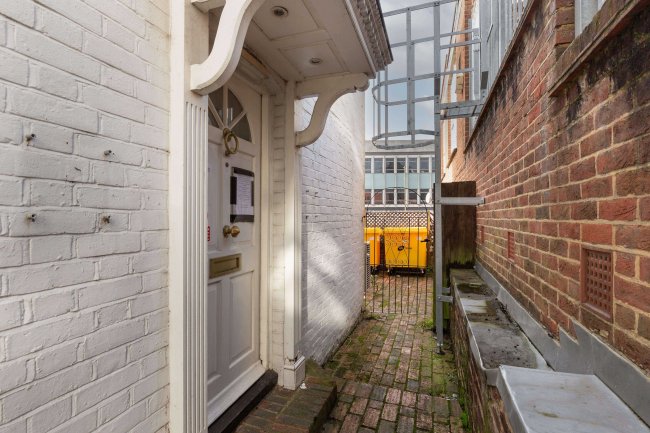 1 St. Marys Terrace, Mill Lane, Guildford, GU1 3TZ 1