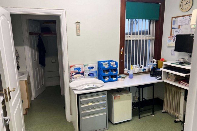 105 High St, Egham, TW20 9HQ 17