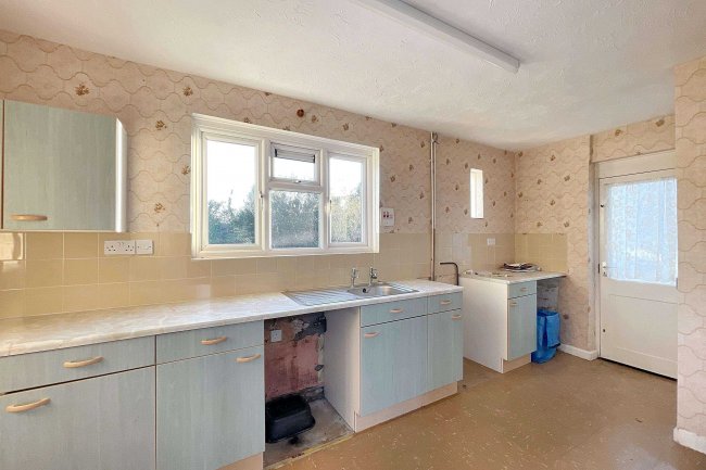 79 Ladyfield Road, Chippenham, Wiltshire, SN14 0AW 8