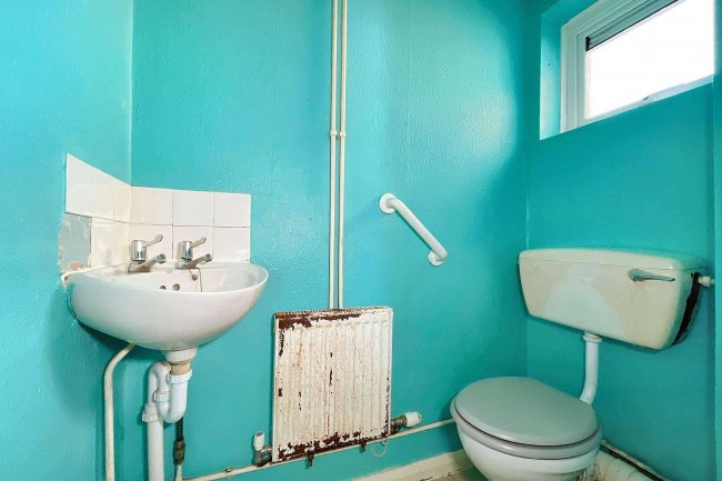 37 Pockeridge, Corsham, Wiltshire, SN13 9SB 1