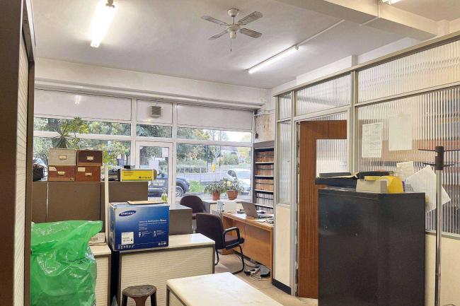 4/4A Crossways Parade, Selsdon Park Road, South Croydon CR2 8JJ 1