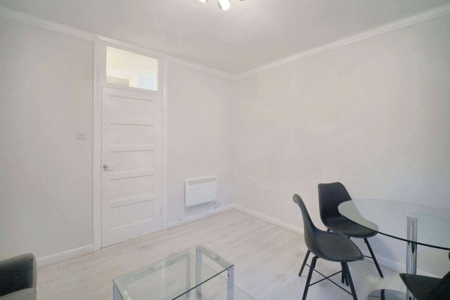 55 Hartington Court, Lansdowne Way, Stockwell, London, SW8 2ED 4