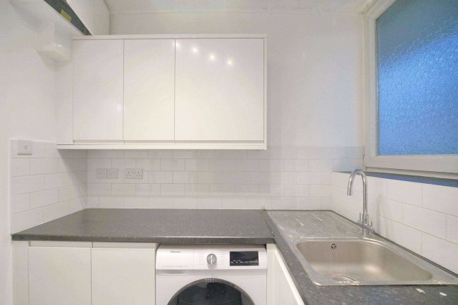 55 Hartington Court, Lansdowne Way, Stockwell, London, SW8 2ED 4