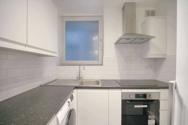 55 Hartington Court, Lansdowne Way, Stockwell, London, SW8 2ED 4