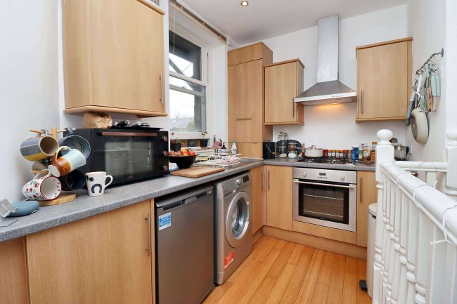 40 Bellevue Road, Edinburgh, EH7 4DB 9