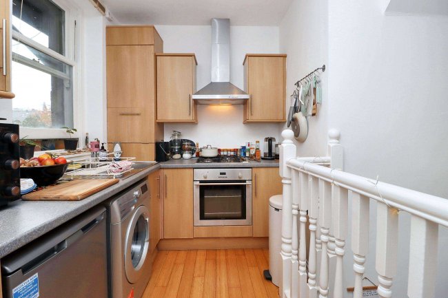 40 Bellevue Road, Edinburgh, EH7 4DB 9