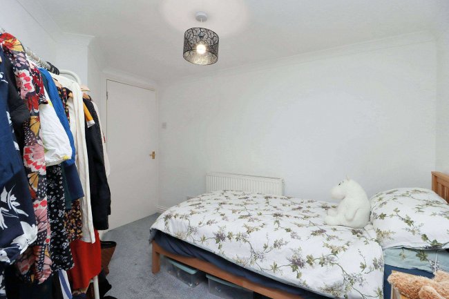 40 Bellevue Road, Edinburgh, EH7 4DB 9