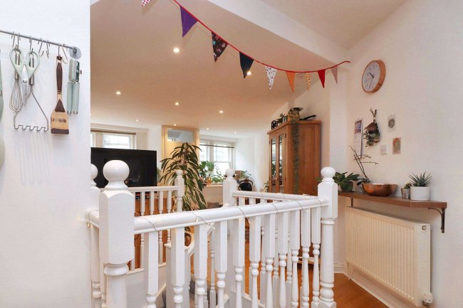 40 Bellevue Road, Edinburgh, EH7 4DB 9