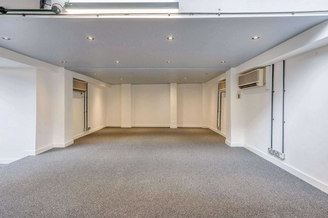 250 Goswell Road, London EC1V 7EB 15