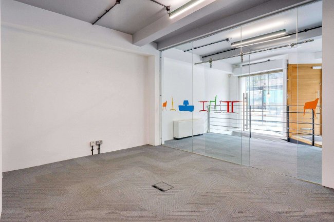 250 Goswell Road, London EC1V 7EB 15