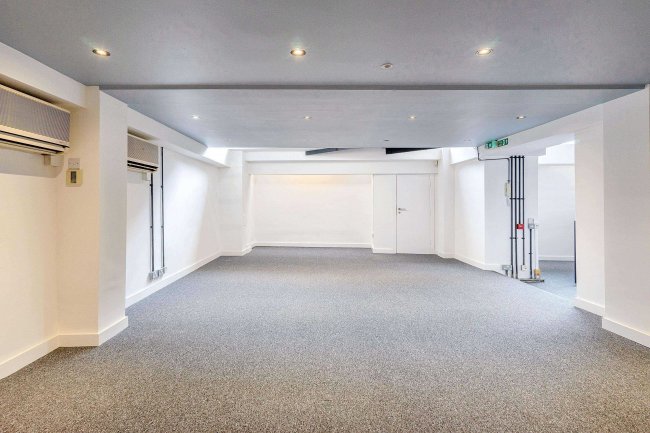 250 Goswell Road, London EC1V 7EB 15