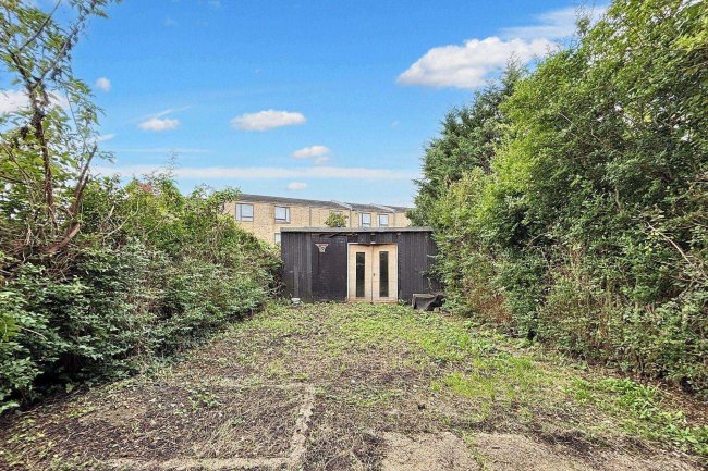 95 Melville Road, Harlesden, London NW10 8BT 6