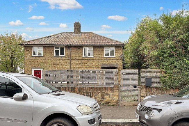 95 Melville Road, Harlesden, London NW10 8BT 6