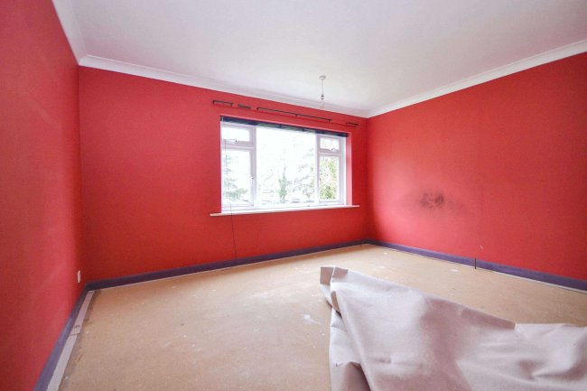 138 Freshwater Drive, Hamworthy, Poole, BH15 4JF 2