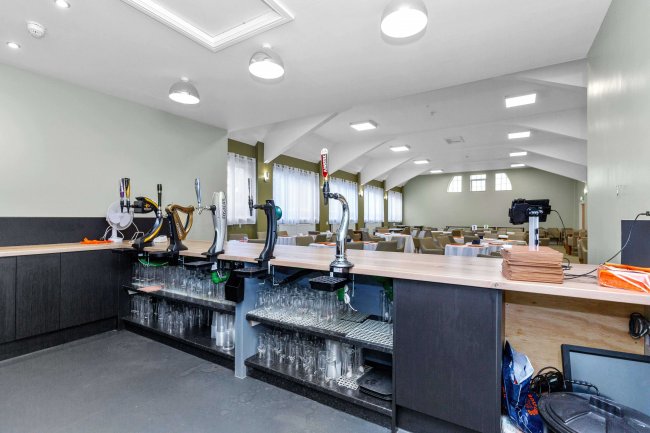 Beech Hill Conservative Club & 18-18a Leagrave Road, Luton, LU4 8HZ 9