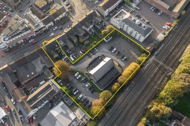 Beech Hill Conservative Club & 18-18a Leagrave Road, Luton, LU4 8HZ 9