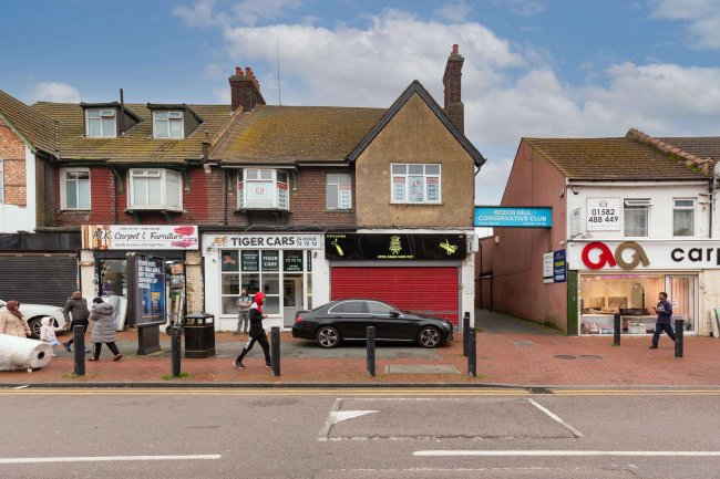 Beech Hill Conservative Club & 18-18a Leagrave Road, Luton, LU4 8HZ 9