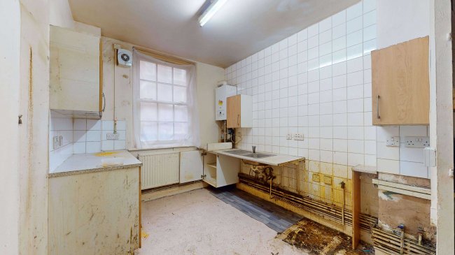 Flat 3, Block B, Peabody Estate, Camberwell Green, London, SE5 7BE 2