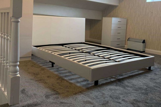 Stakes Hall Place, Blackburn, East Lancashire BB2 4UX 33